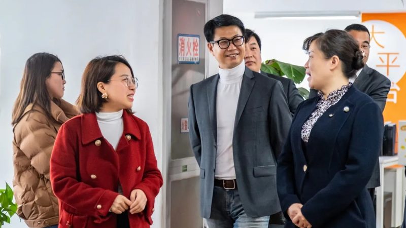 短视频代运营：加盟与直营的差异化考量
